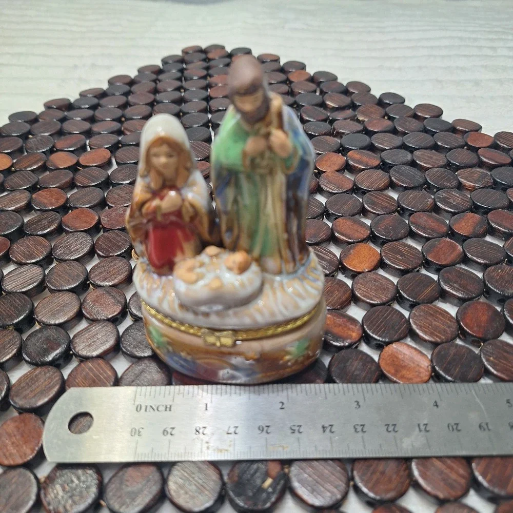 Nativity Scene Hinged Trinket Box with Lid Collectible Mary Joseph Baby Jesus